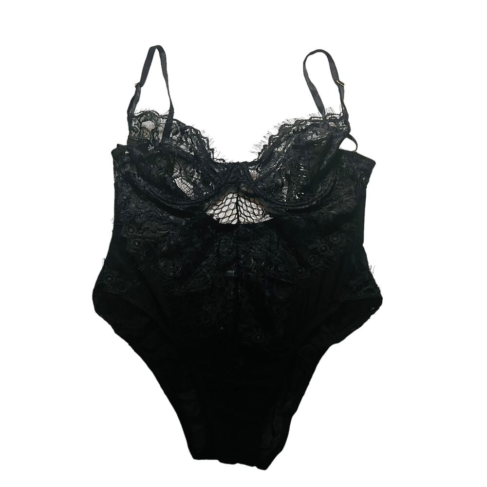 Timing Lace Teddy Size Medium NWT Black